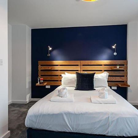 Superb 2 Bed Flat 5Min To Old Trafford Stadium Manchester Eksteriør bilde