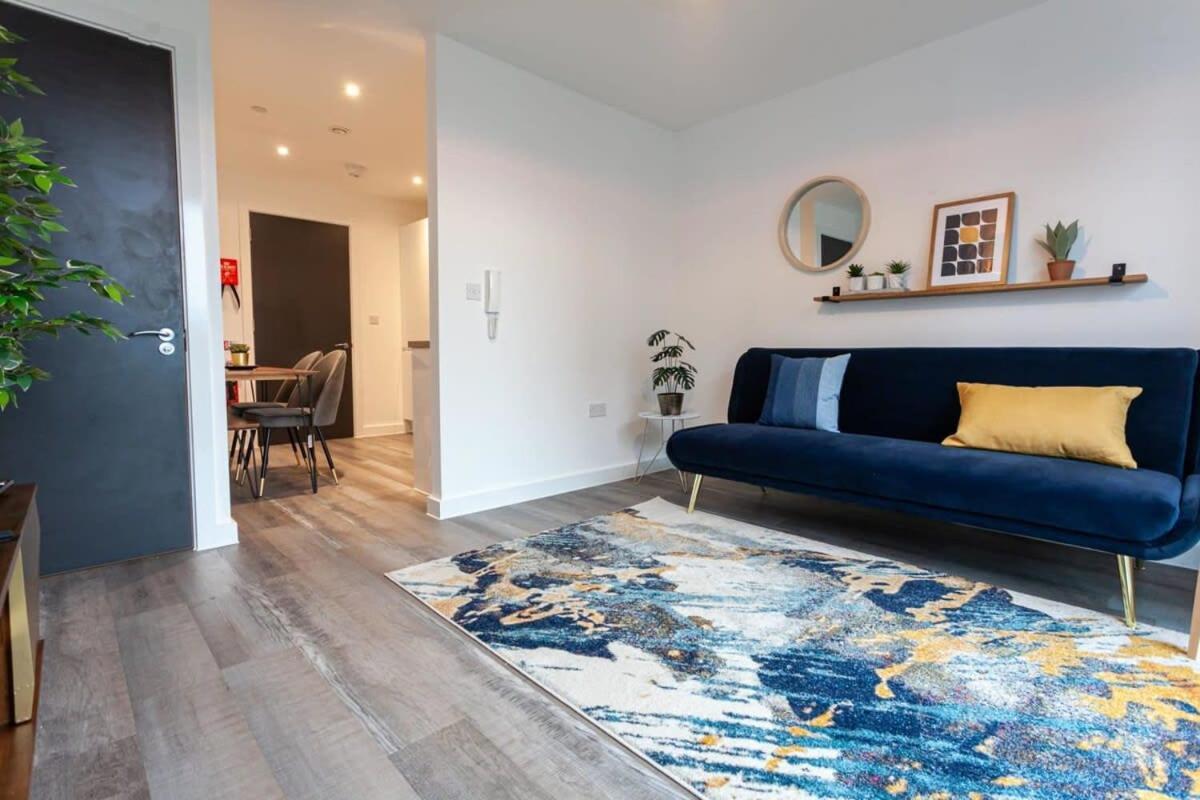 Superb 2 Bed Flat 5Min To Old Trafford Stadium Manchester Eksteriør bilde